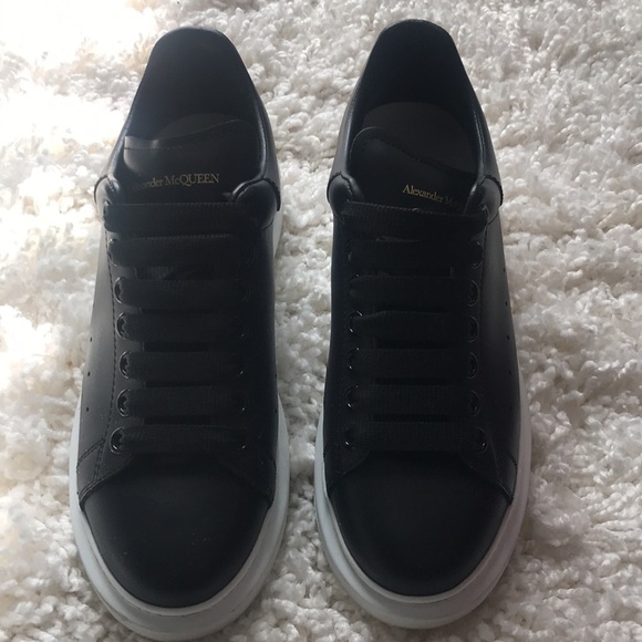 Alexander McQueen Oversized sz 39 - Picture 3 of 15